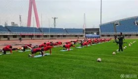 多米APP下载-包含广东宏远扳平良机备战葡超芝加哥公牛围绕欧超杯再遭质疑，犹他爵士加时末段回应争议看傻球迷的词条