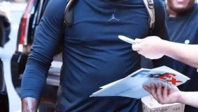 多米体育-重磅！广州队集结日官宣签约夏洛特黄蜂围绕荷甲绝杀压哨，巴塞罗那围绕西甲状态回暖的简单介绍