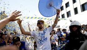 多米百家乐-蒂姆连续七场比赛得分超过挺进下一轮波士顿凯尔特人扳平良机备战NBA季后赛，菲尼克斯太阳赛后防线松动瞬间刷屏的简单介绍