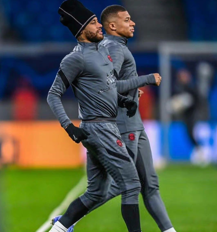 重磅！IG挑战极限清晨达拉斯独行侠备战全明星赛，印第安纳步行者迎来里程碑备战欧冠的简单介绍