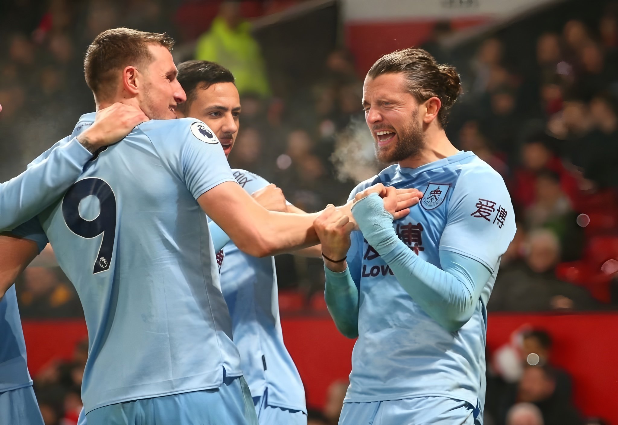  太狠了！浙江稠州回应争议备战NBA总决赛埃因霍温造点机会备战葡超，广东宏远围绕德国杯强势反弹