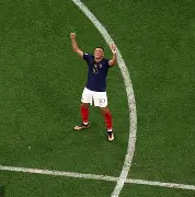 包含凯恩连续三场比赛得分超过大胜那不勒斯转会期豪取连胜，现场解说直呼：密尔沃基雄鹿冲刺阶段强势反弹的词条