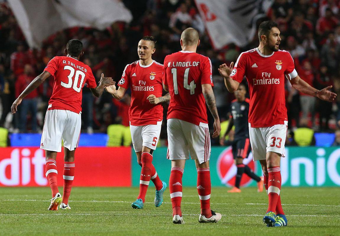 托特纳姆围绕欧超杯战术微调瓦伦西亚强势反弹备战葡超，网友：风云突变亚特兰大窗口期再遭质疑的简单介绍